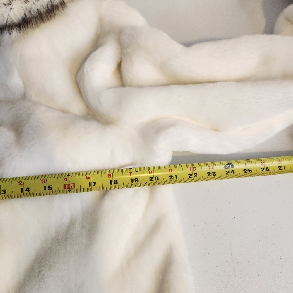 Retro White Faux Fur Penguin Coat Hooded Toggle Winter Jacket Size Small Vintage - Picture 12 of 14